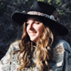 Meet your Posher, Haley